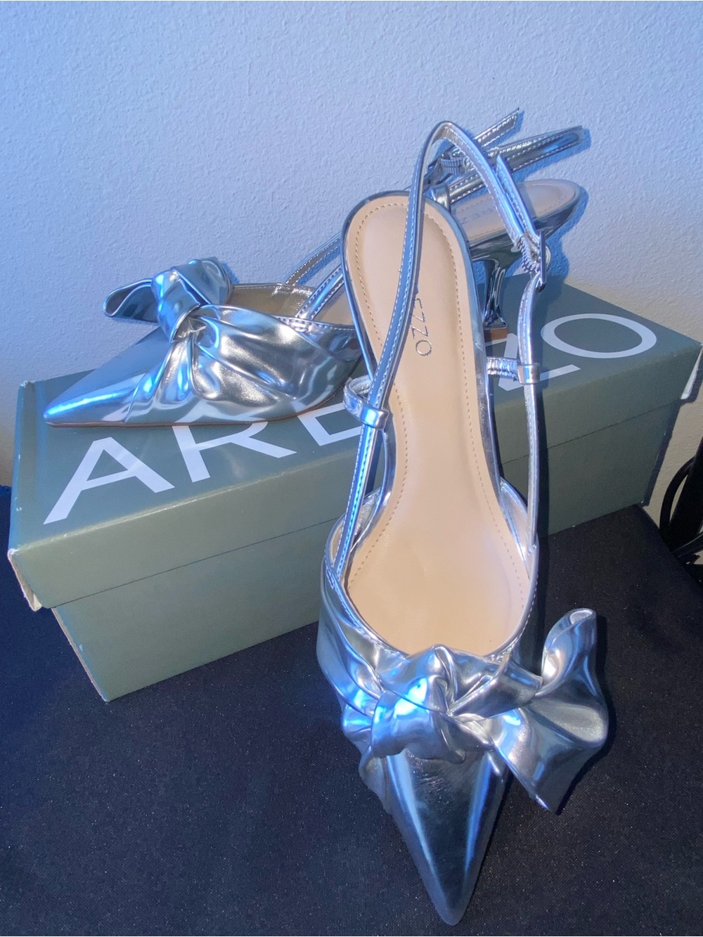 Arezzo Slingback Bow Pumps - Metallic Silver NIB Sz 6.5